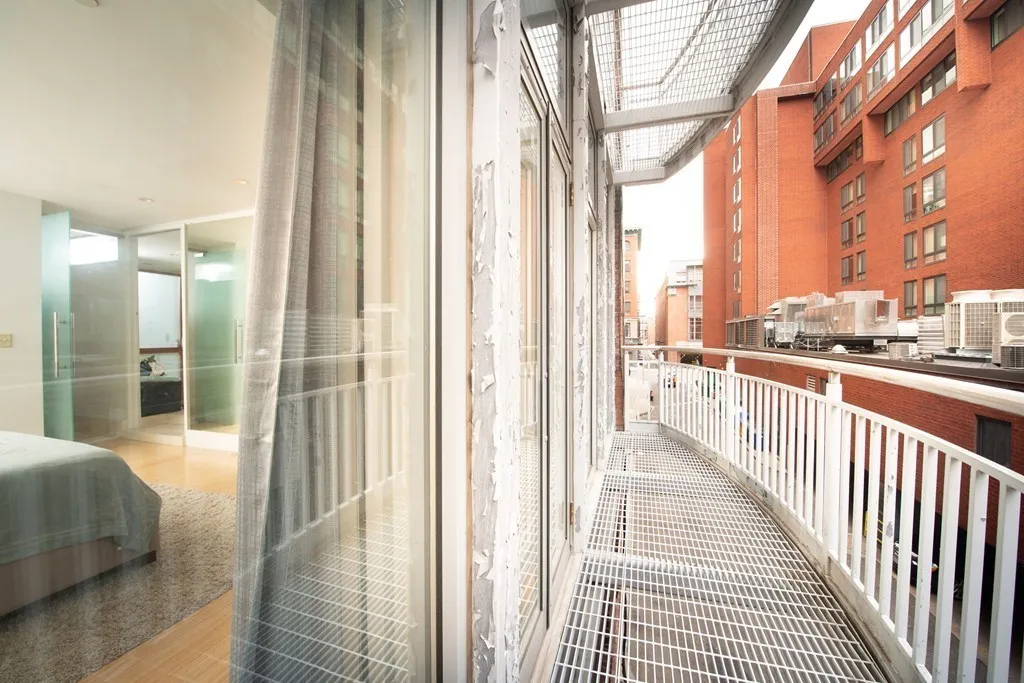 671 Boylston St, Back Bay