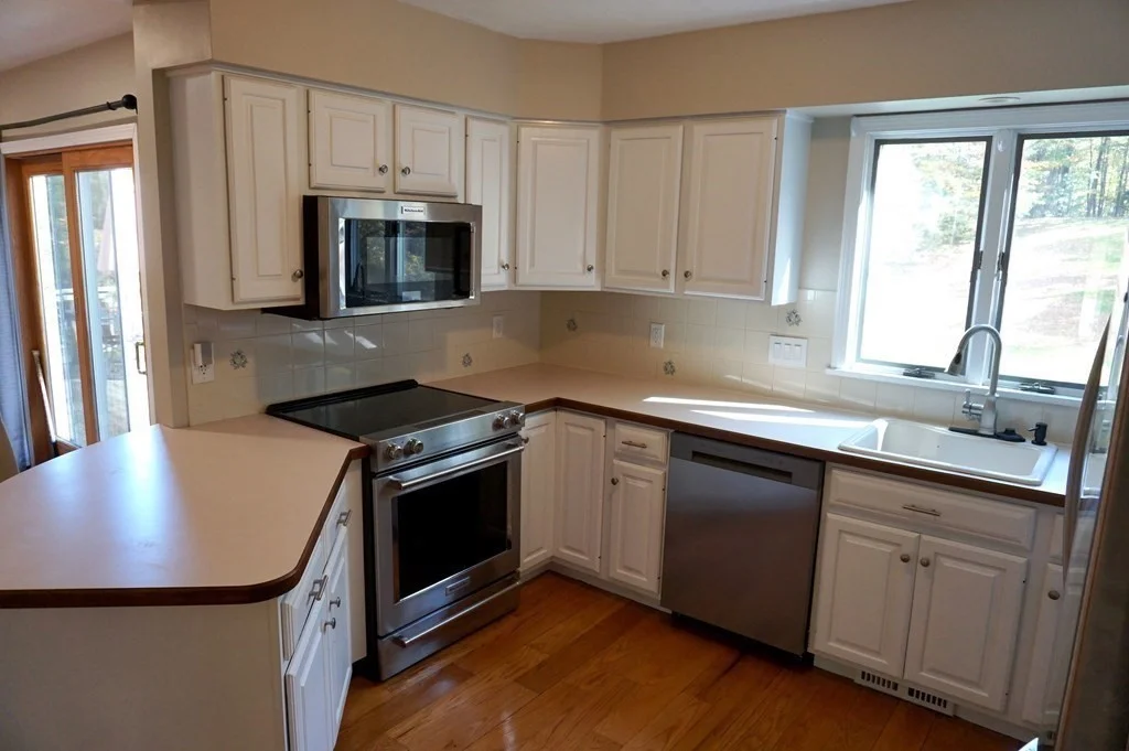 90 Groton St, Pepperell