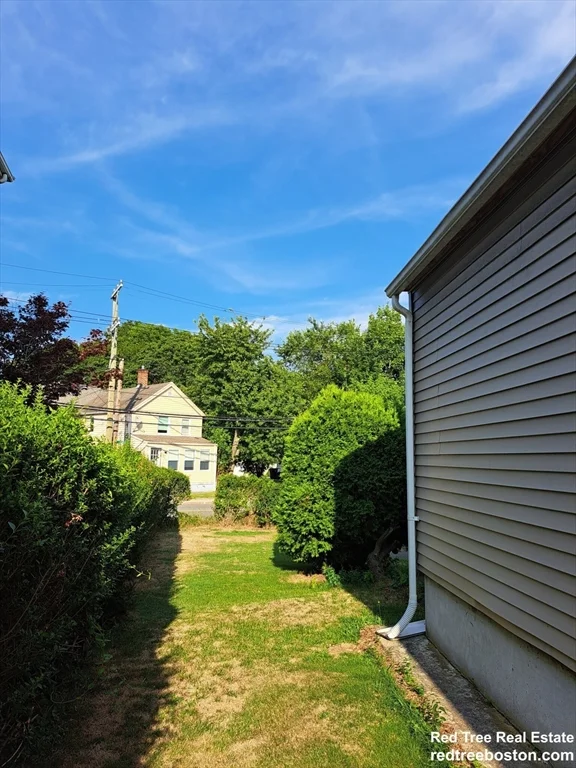 158 Baker St, West Roxbury