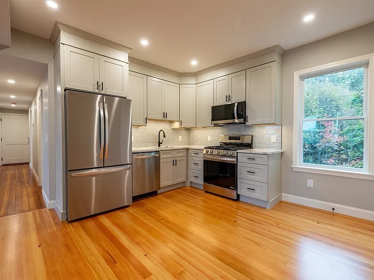 19 Sawyer Ave, Dorchester