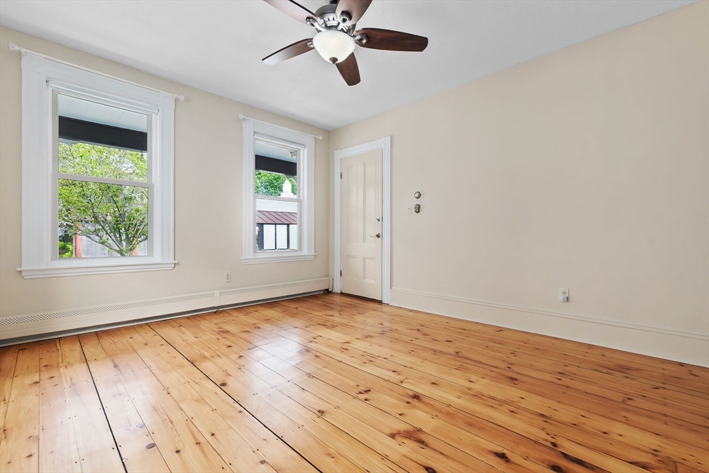 17 Lothrop St, Beverly Cove