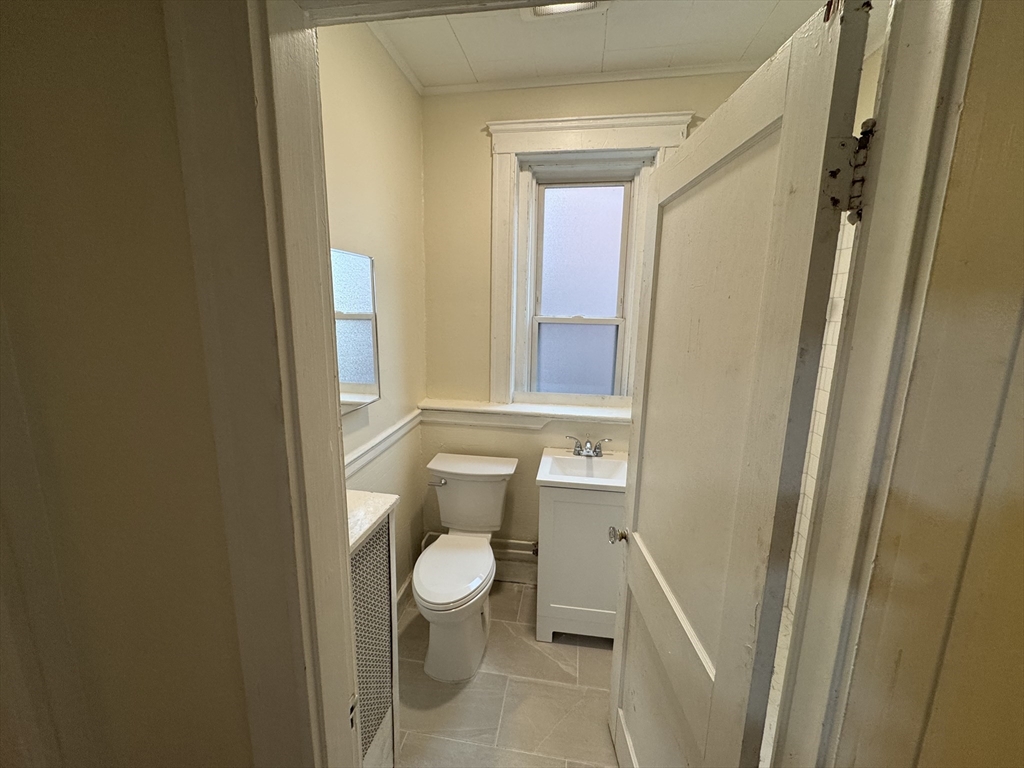 1725 Commonwealth Ave, Brighton