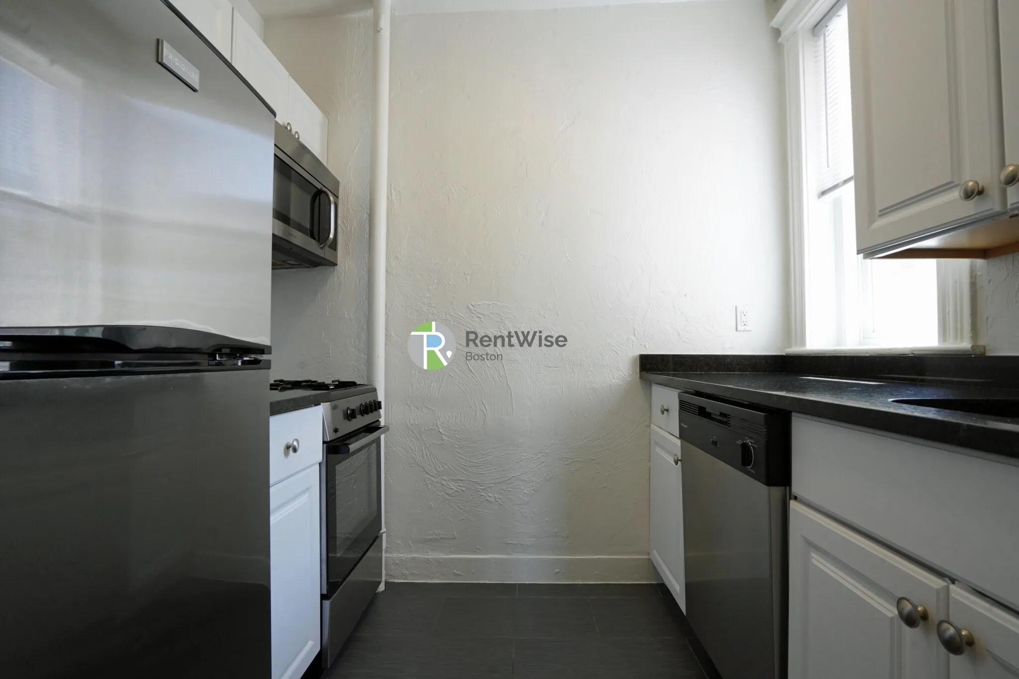 78 Brainerd Rd, Allston