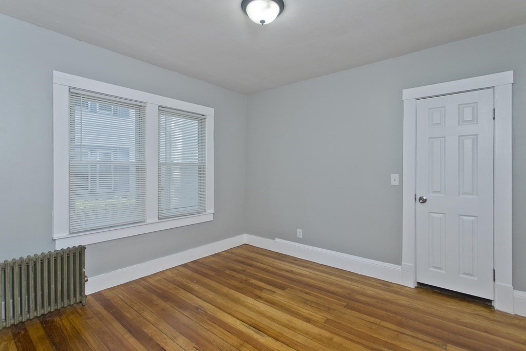 54 Draper St, Forest Park