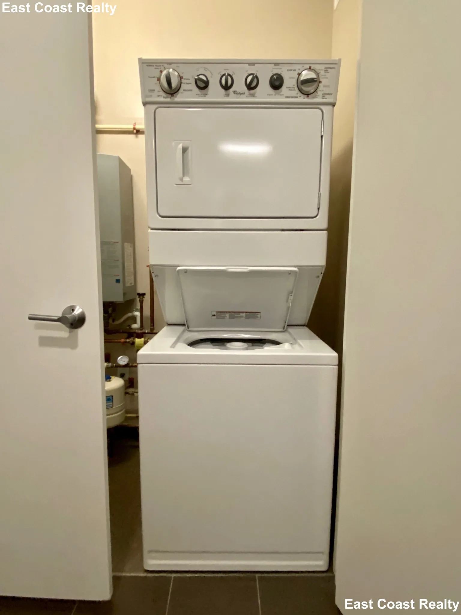 625 Mcgrath Highway, East Somerville