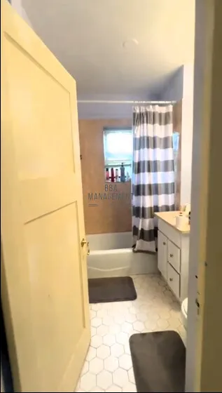 448 Park Dr, Fenway