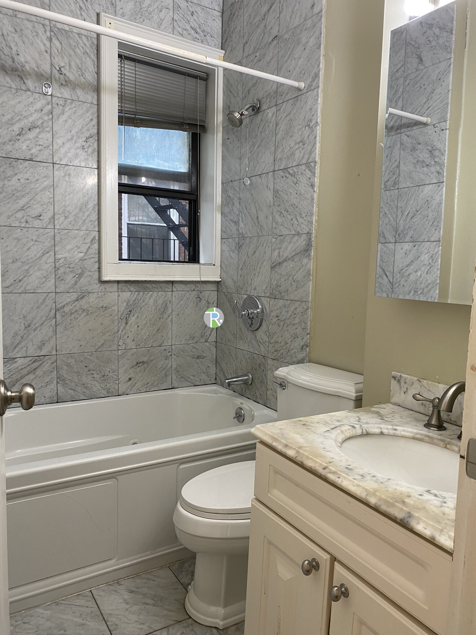 75 Burbank St, Fenway