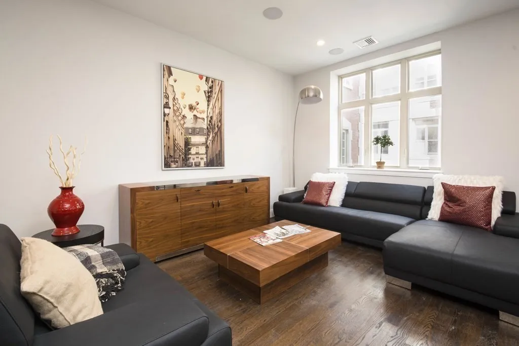 225 Dorchester St, South Boston