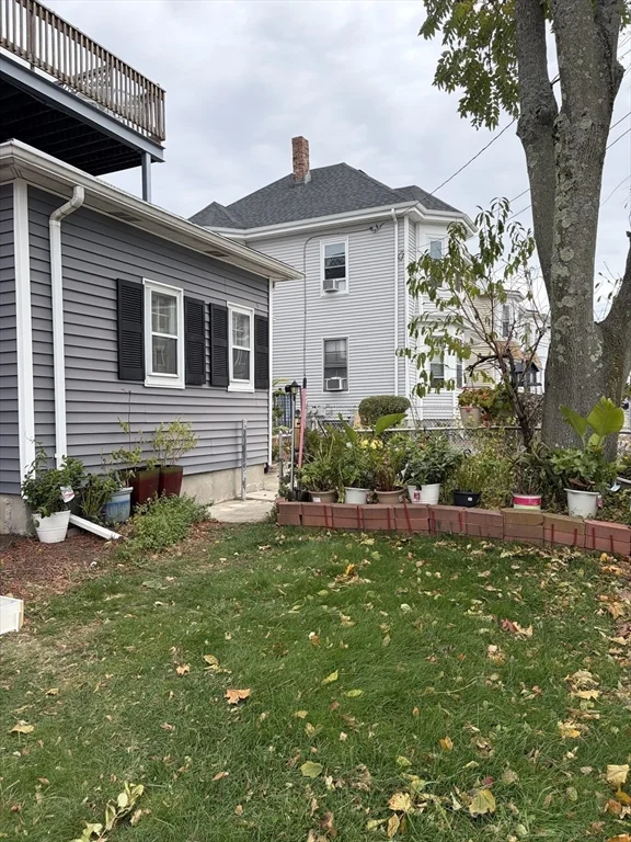 174 Adams St, Waltham