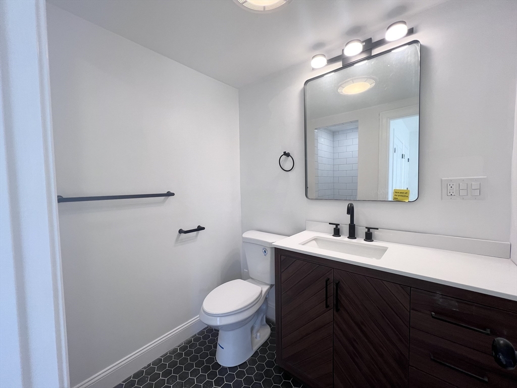 50 Park St, Brookline