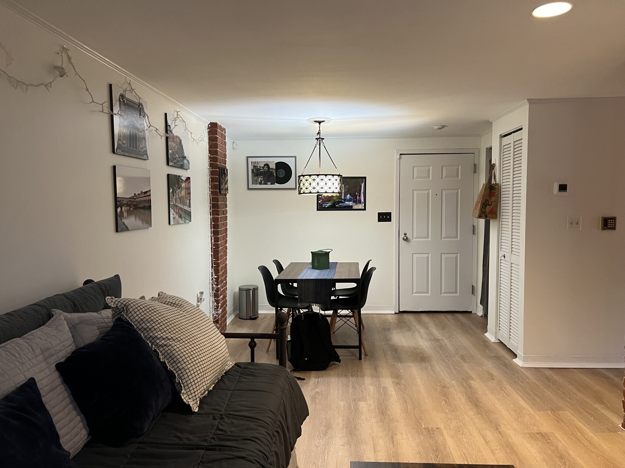 90 Gainsborough St, Fenway