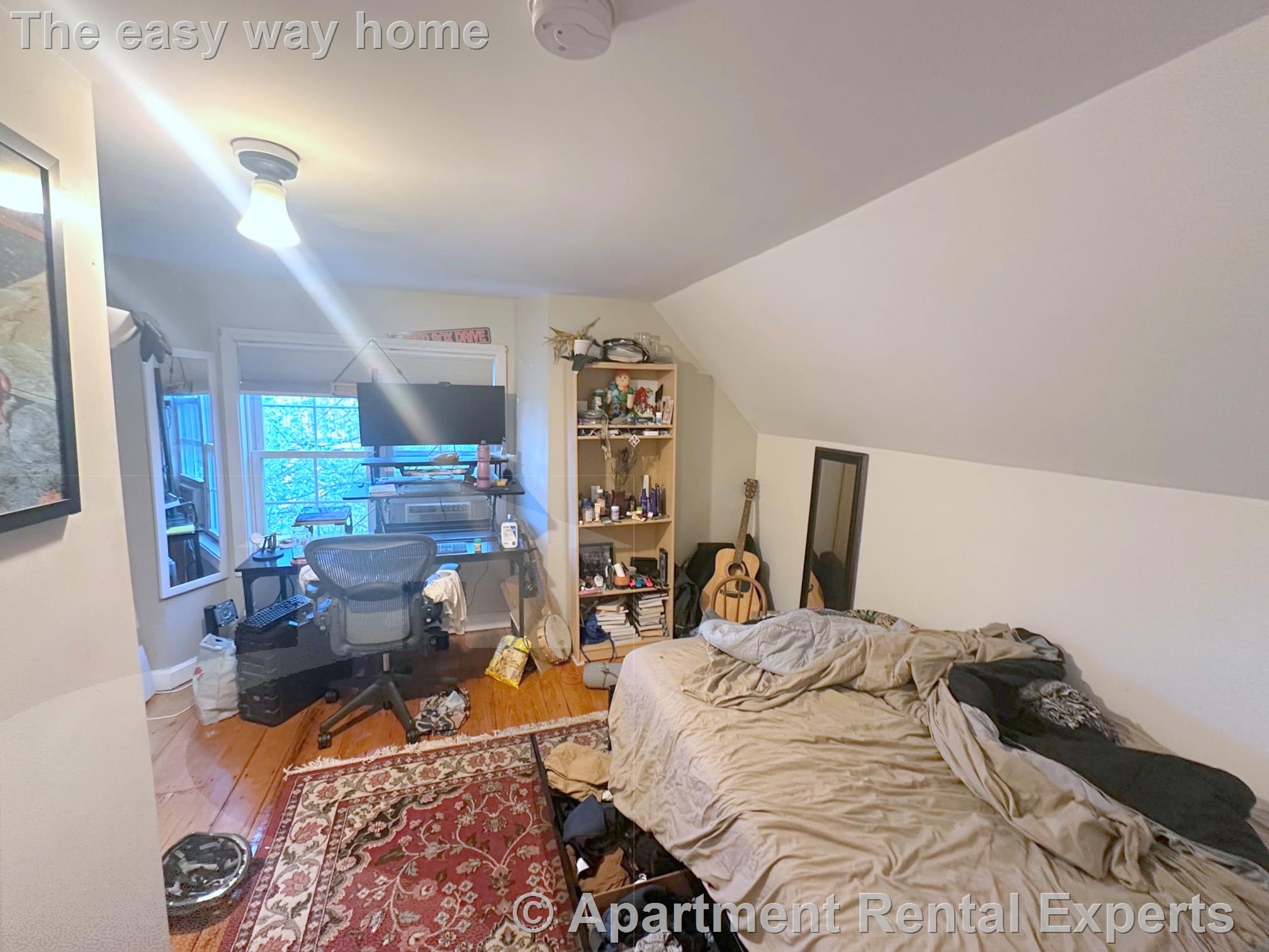 10 Rogers Ave, Davis Square