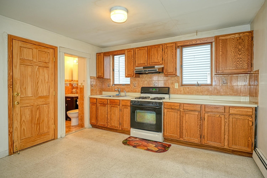 91 Arlington St, Watertown