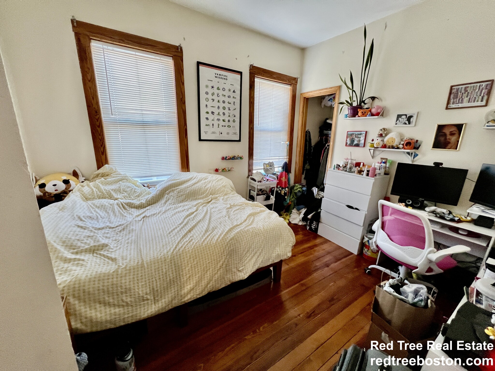 346 Faneuil St, Oak Square