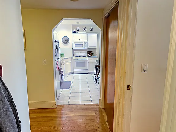 12 Dean Rd, Brookline