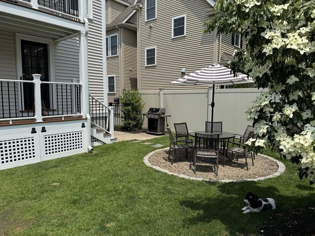 65 Davis Rd, Belmont