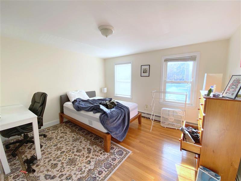 126 Pine St, The Port