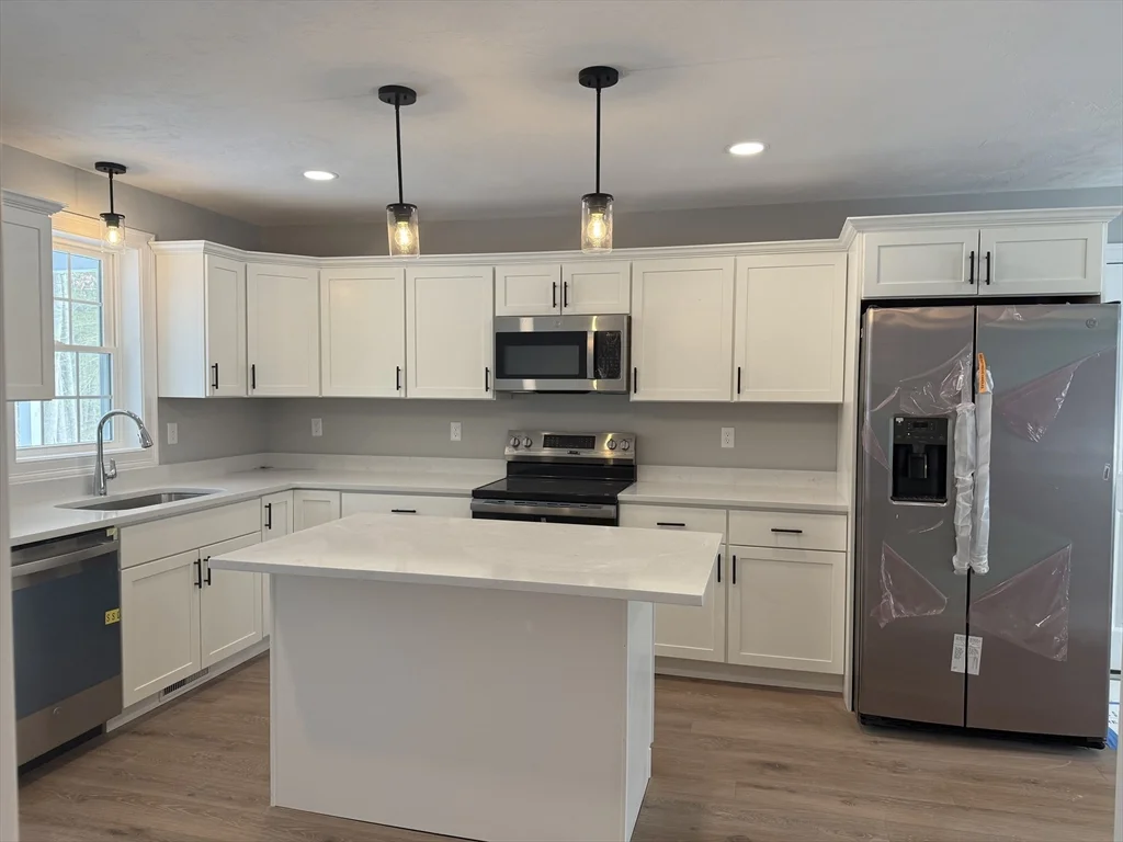 25 Kashmir's Way, Middleboro