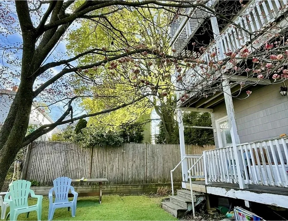14 Dow St, West Somerville