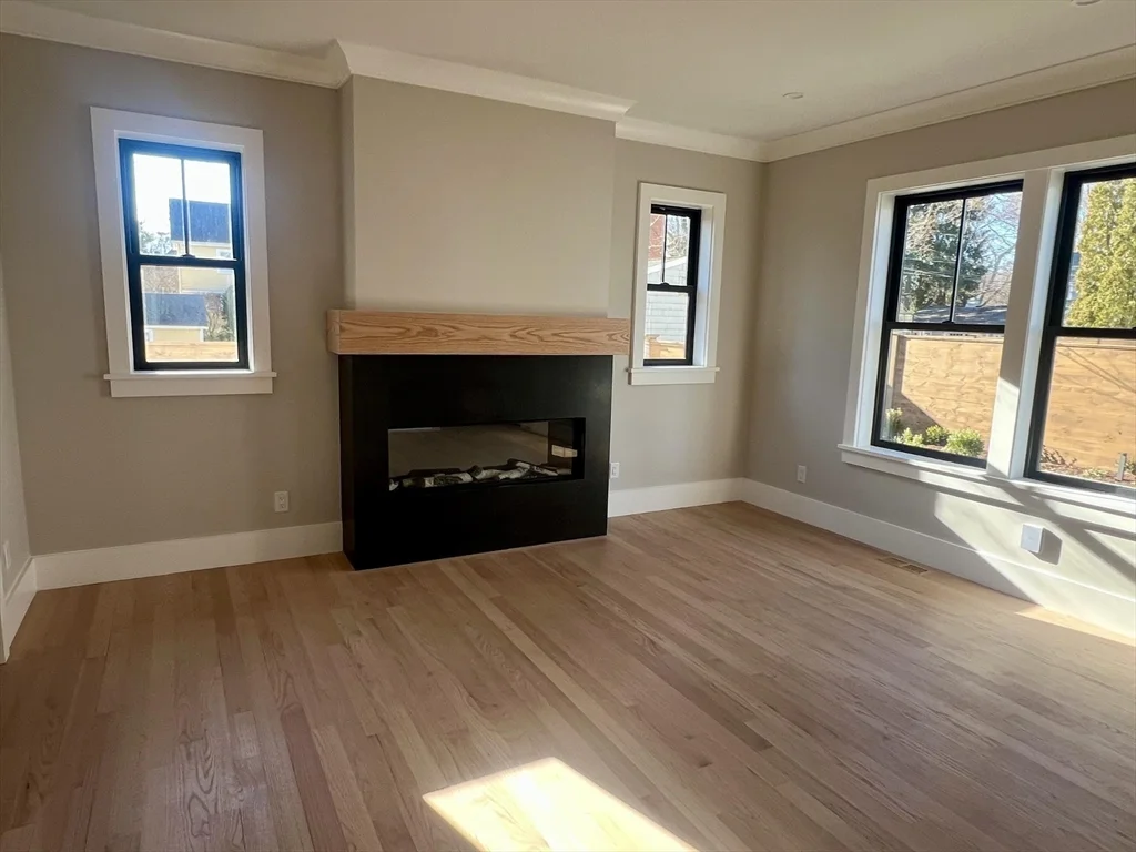 10 Webber Ave, Bedford