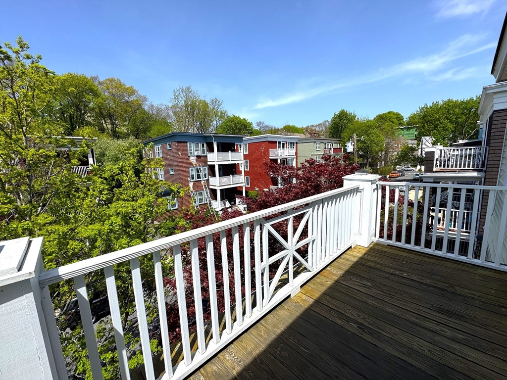 18 Saint Peter St, Boston