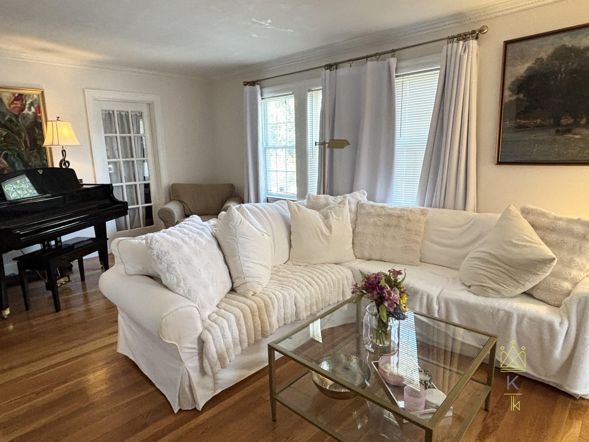 52 Hollywood Rd, West Roxbury