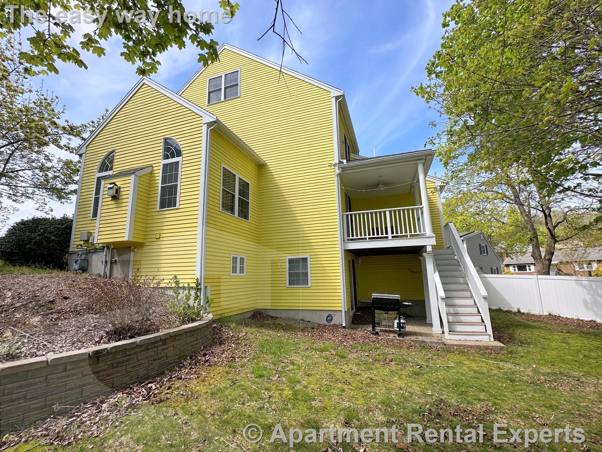 6 Farmers Circle, Arlington Center