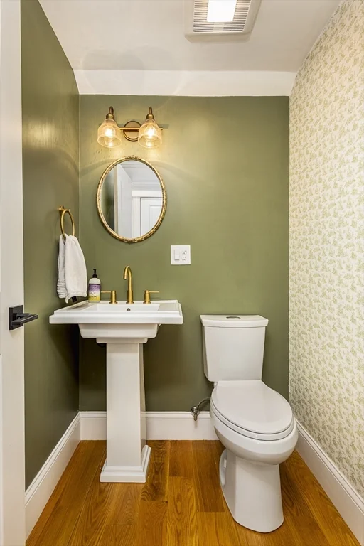 12 S Mason St, Salem