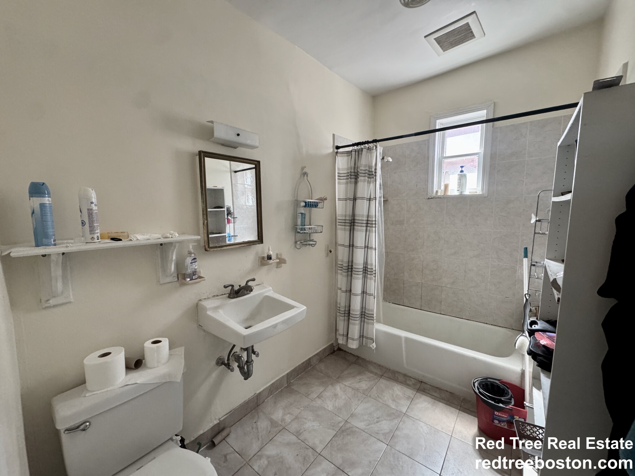 348 Faneuil St, Brighton