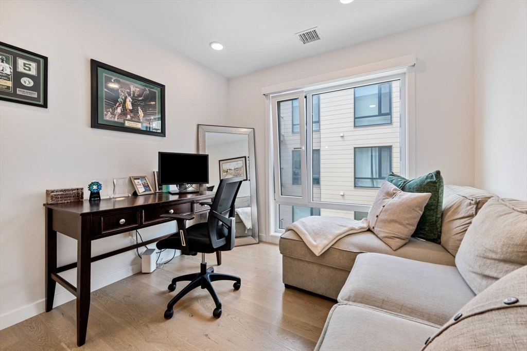 457 W Broadway, South Boston