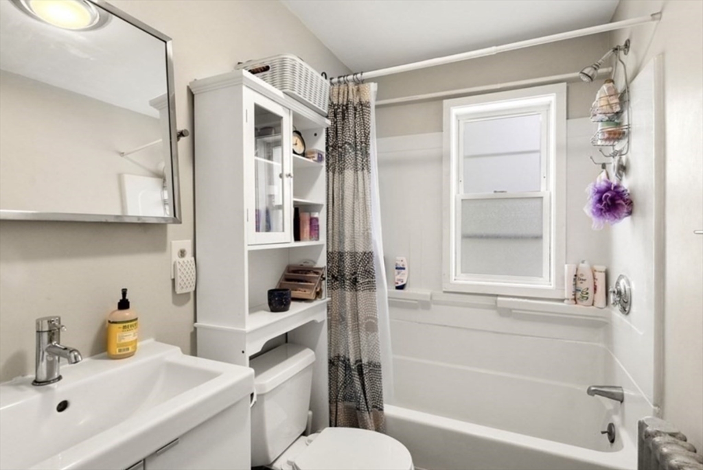 11-13 Phelps St, Salem