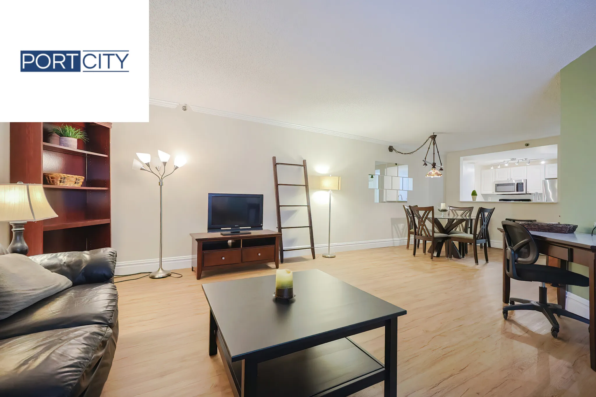 15 Beacon St, Downtown