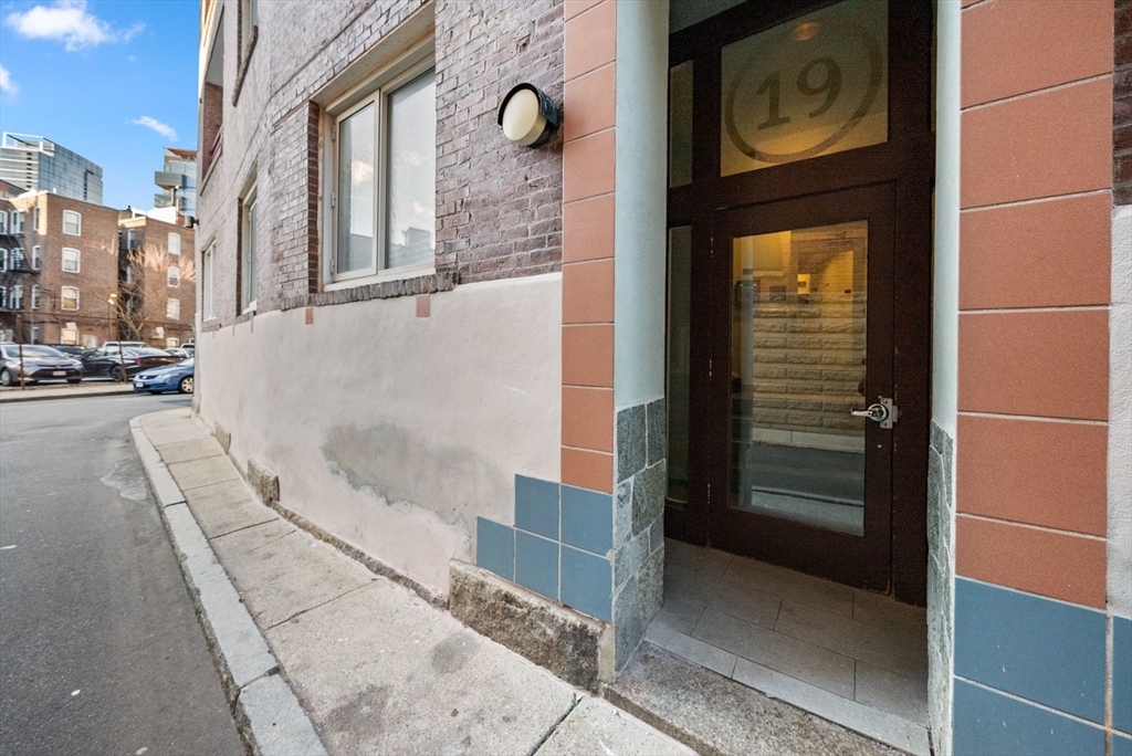 19 Wiget St, North End