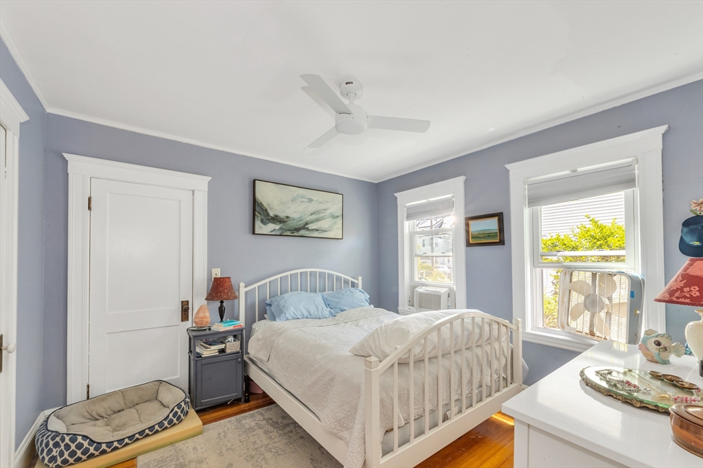 79 Hewlett, Roslindale