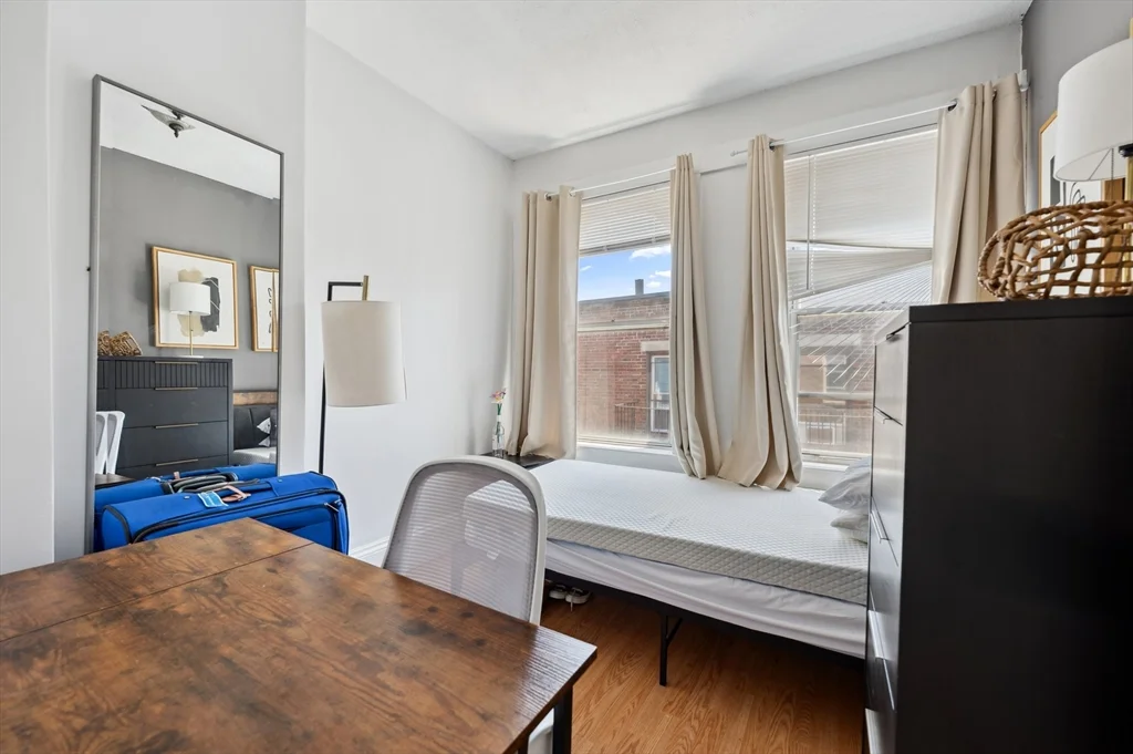 12 Foster St, North End