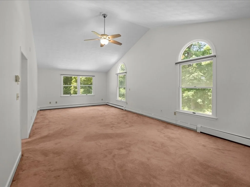 15 Woodridge Rd, Dover