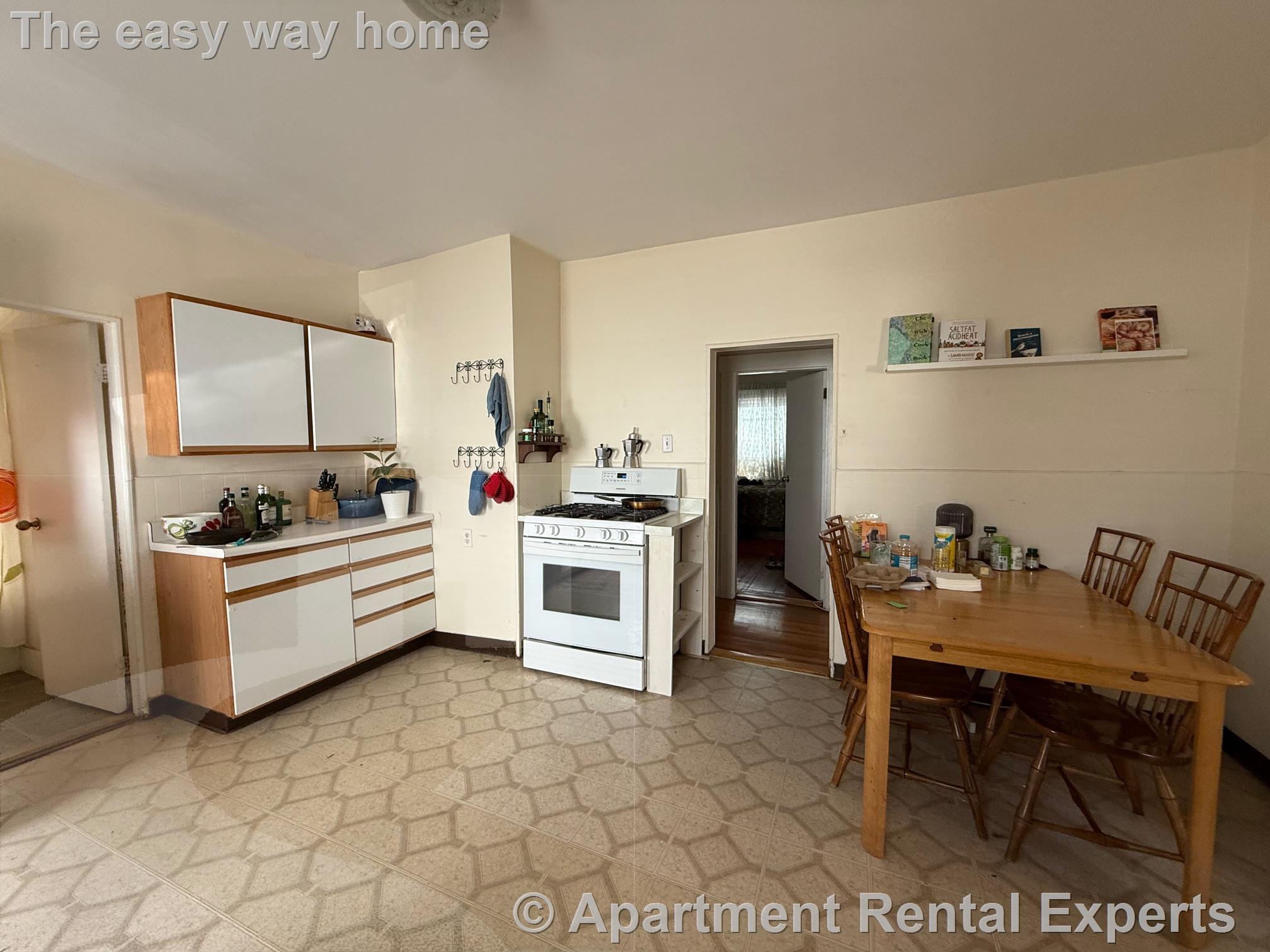 25 Knapp St, Union Square