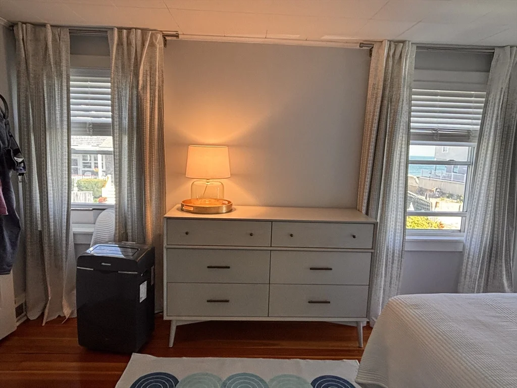 19 Bay Ave Winter Rental, Marshfield