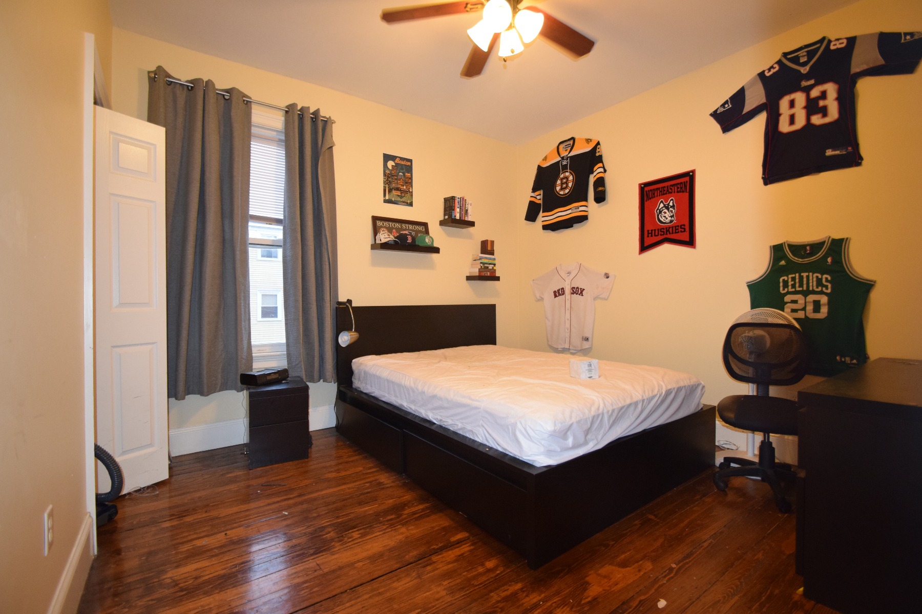 731 Parker St, Mission Hill