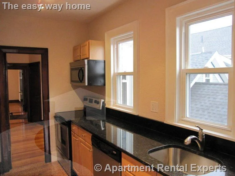 14 Chandler St, Davis Square