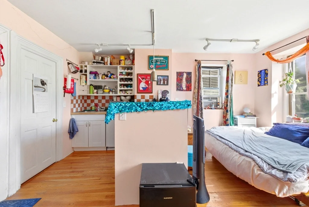 3 Saint Charles St, South End
