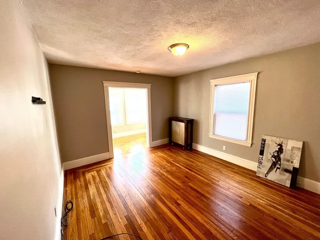 14 Beach Rd, Winthrop