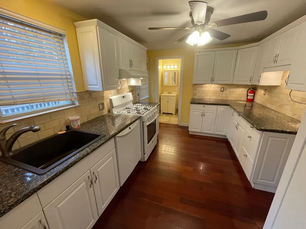 16 Bowstring Way, Marlborough