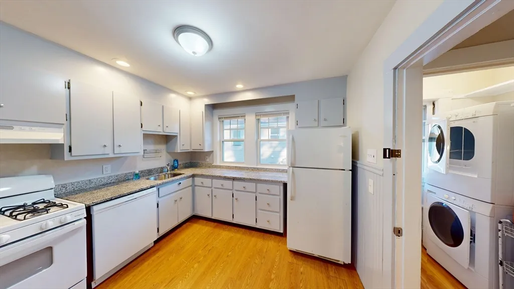 39-41 Upland, Belmont