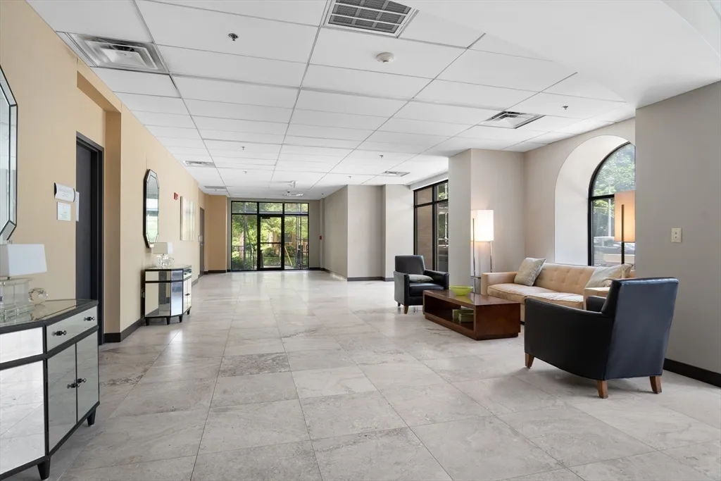 50 Longwood Ave, Coolidge Corner