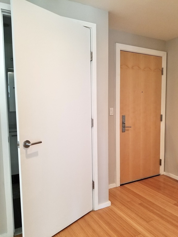 2 Earhart, East Cambridge