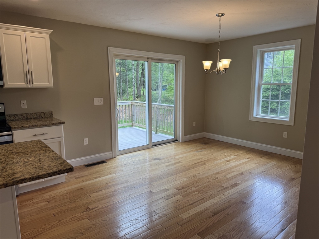 59 Wenham Rd, Carver