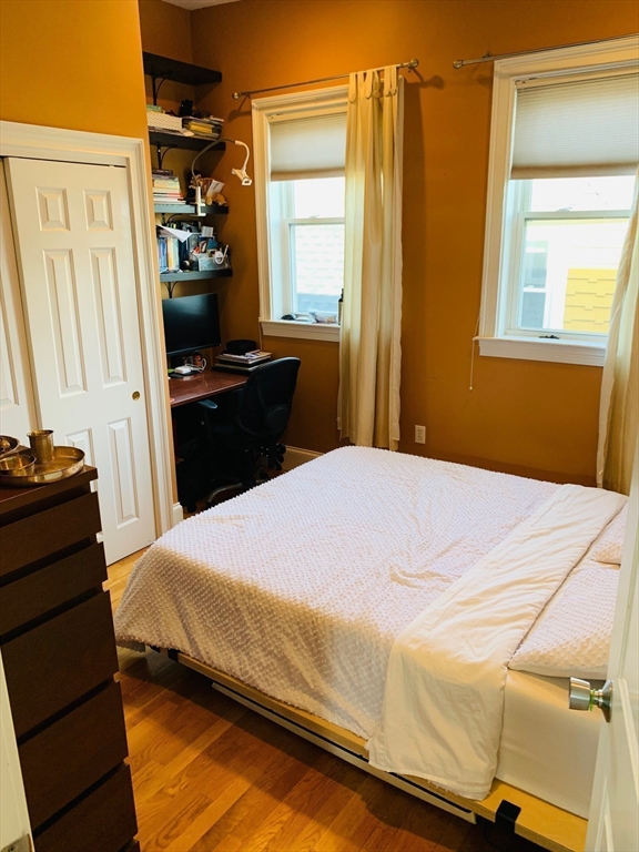 136 Hudson St, Powder House Square