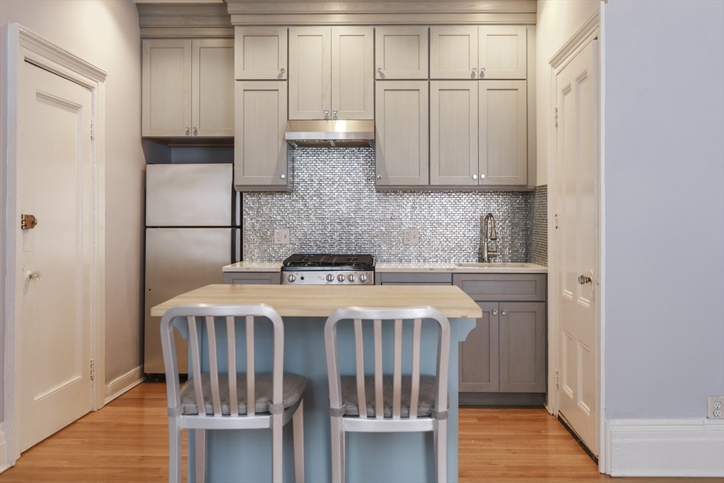 51 Hancock, Beacon Hill