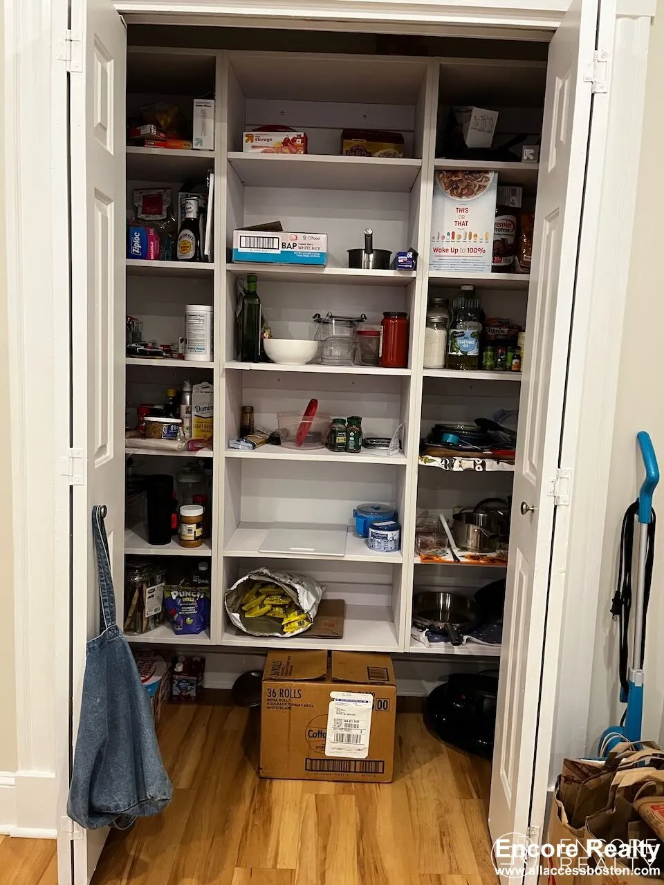 833 Beacon St, Fenway